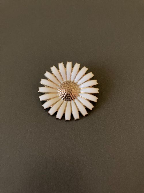 georg jensen danish silver gilt and enamel daisy broochpendant 1950s - CATEGORY: ANTIQUE JEWELLERY - DATED 1950