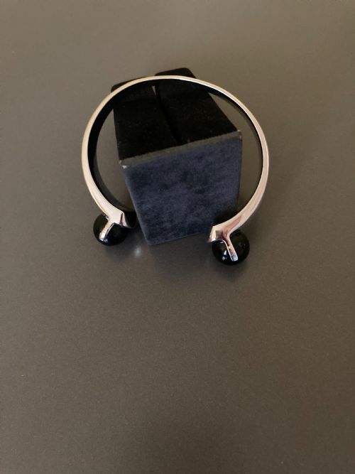 DANISH SILVER BANGLE WITH BLACK ONYX 1960S BY KURT NIELSEN - ADDITIONAL PHOTO 4
