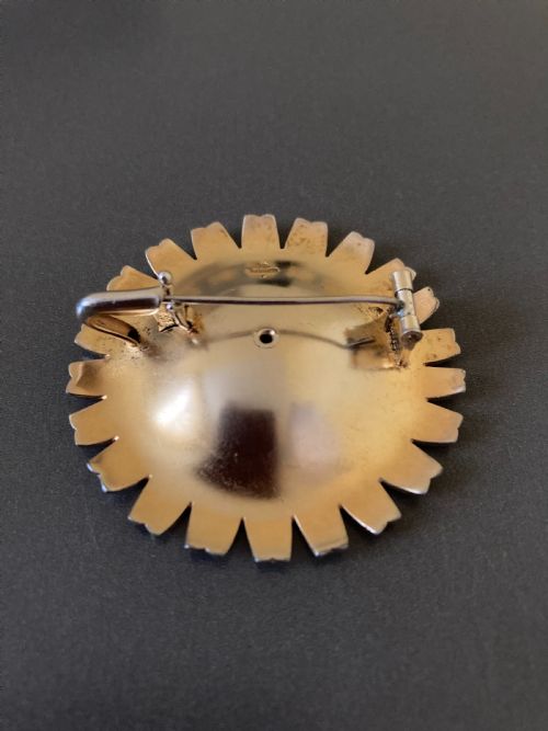 DANISH SILVER GILT AND ENAMEL DAISY BROOCH 1950S BY ANTON MICHELSEN - ADDITIONAL PHOTO 3