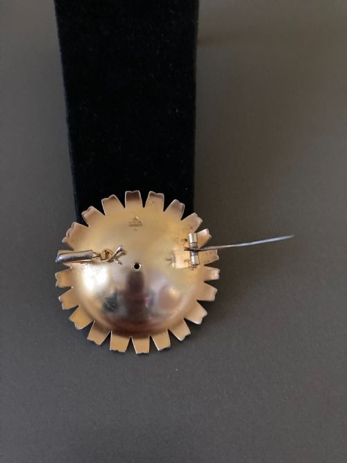 DANISH SILVER GILT AND ENAMEL DAISY BROOCH 1950S BY ANTON MICHELSEN - ADDITIONAL PHOTO 4