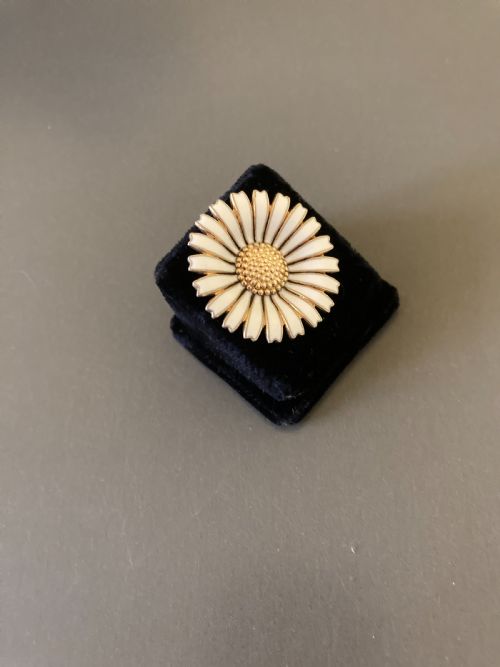 DANISH SILVER GILT AND ENAMEL DAISY BROOCH 1950S - ADDITIONAL PHOTO 2