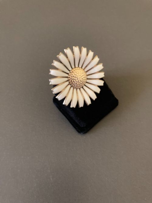 DANISH SILVER GILT AND ENAMEL DAISY BROOCH 1950S - ADDITIONAL PHOTO 1