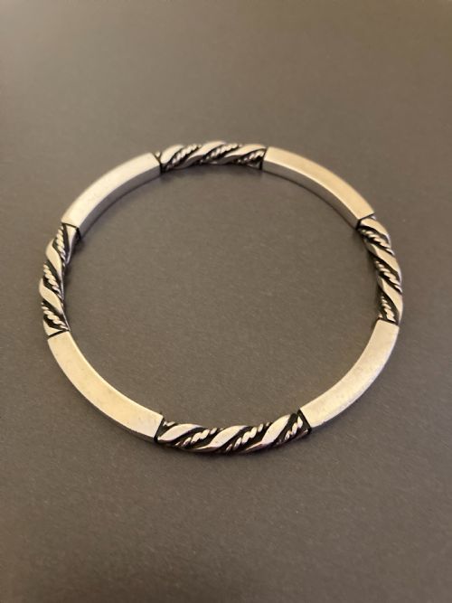 georg jensen danish silver bangle no 17c - CATEGORY: ANTIQUE JEWELLERY - DATED 1950