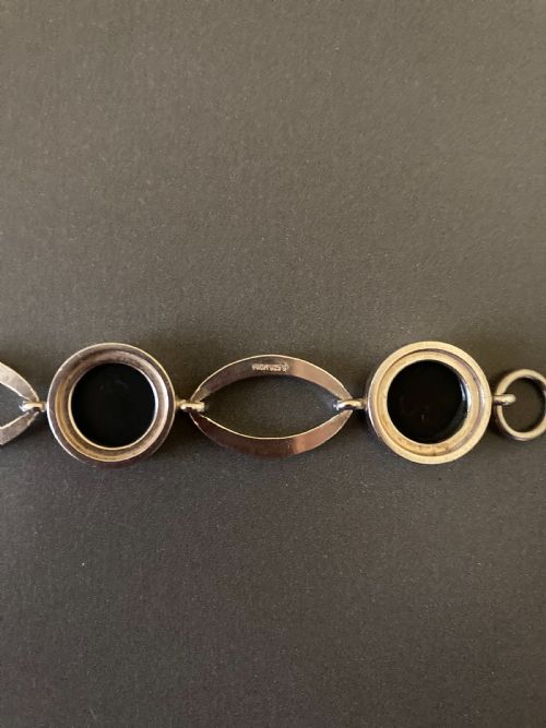 DANISH STERLING SILVER BRACELET WITH POLISHED ONYX 1960S BY N E FROM - ADDITIONAL PHOTO 4