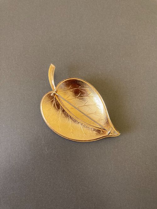NORWEGIAN SILVER GILT AND ENAMEL BROOCH BY AKSEL HOLMSEN - ADDITIONAL PHOTO 2