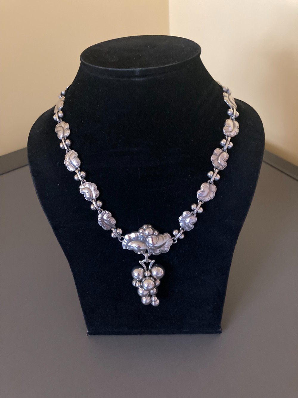 Georg Jensen Danish Silver Necklace. No 96.