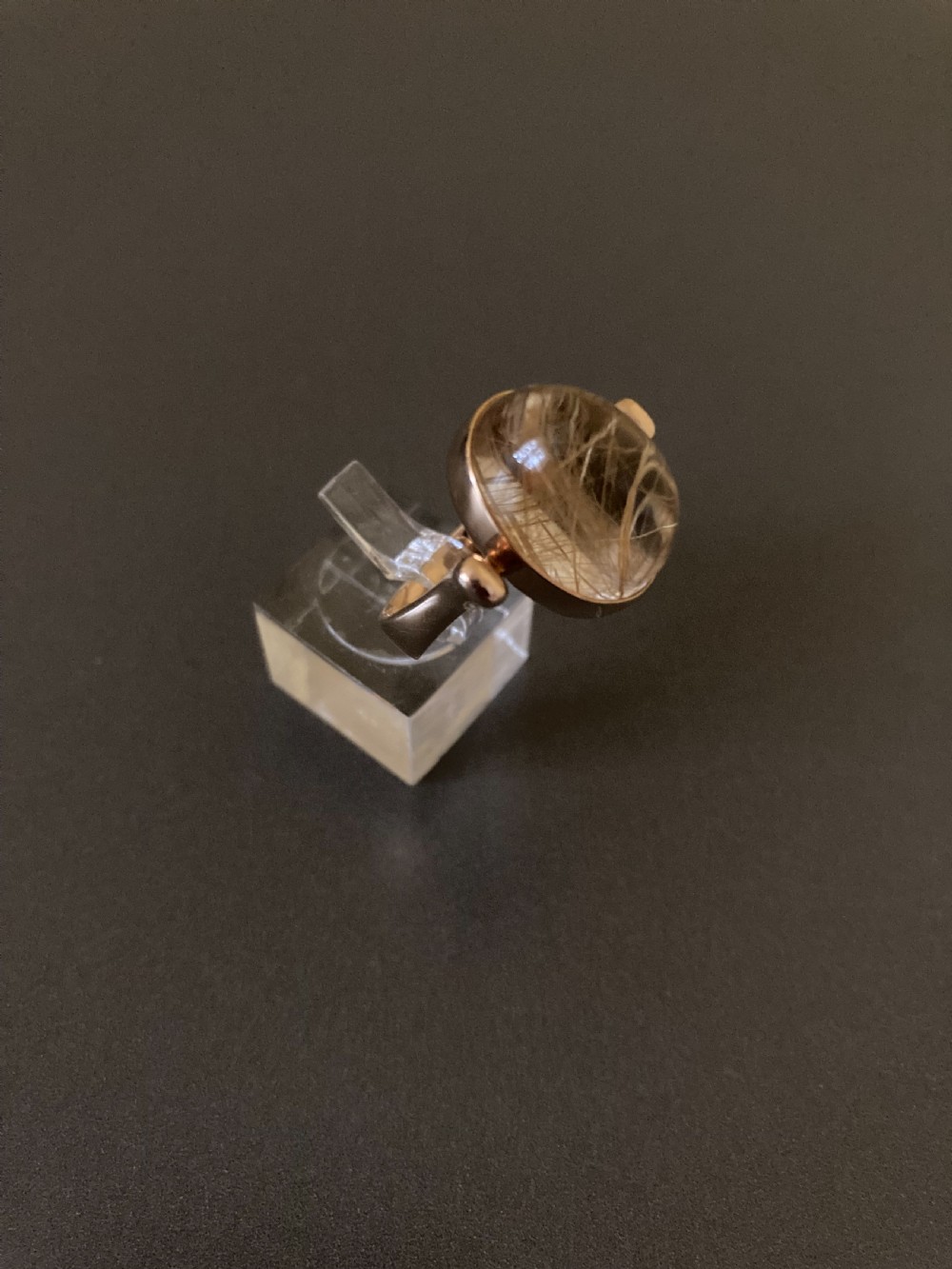 Bent Gabrielsen Pedersen 14ct gold ring with rutilated quartz. View IV