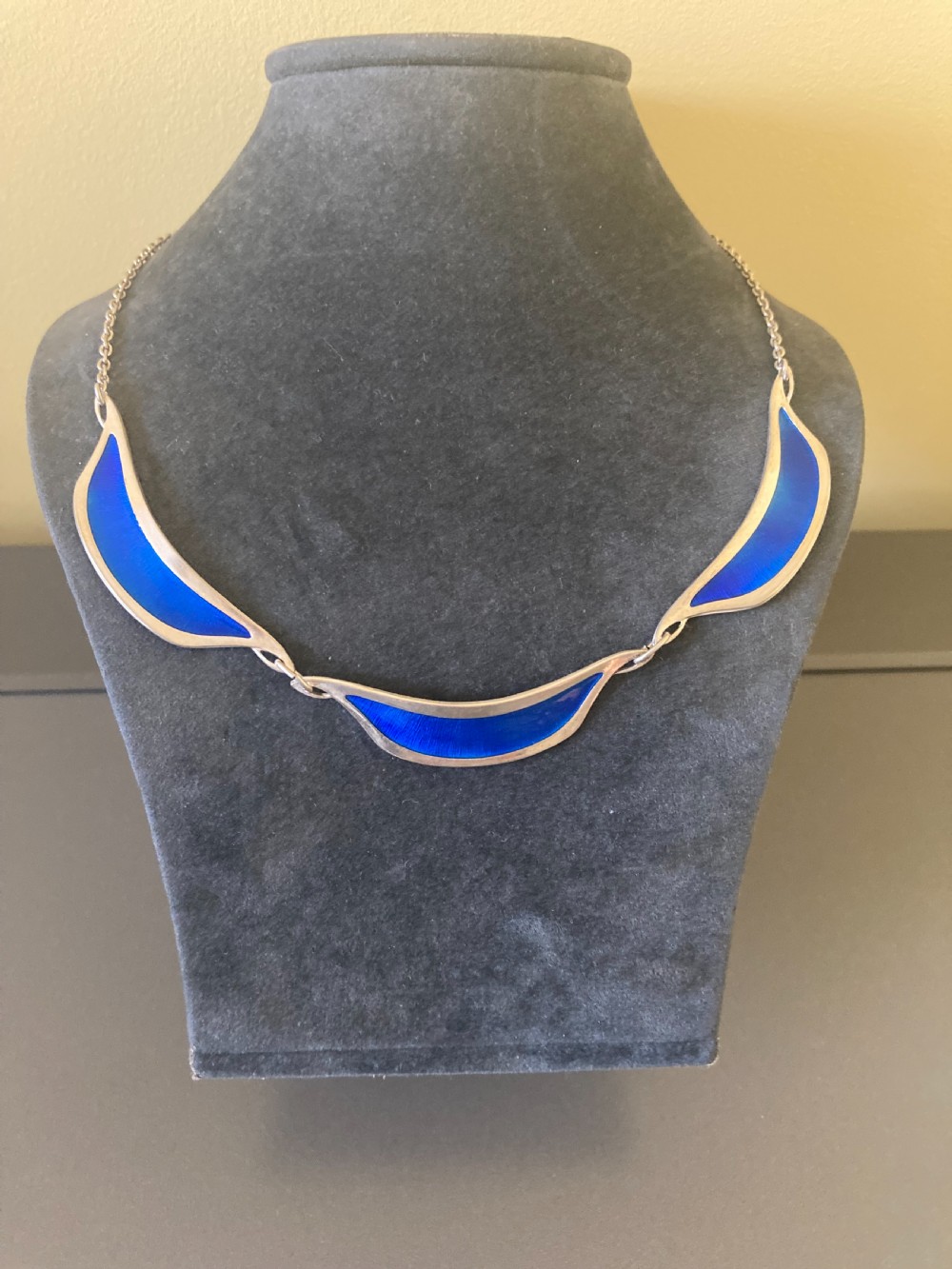 Norwegian Silver and Enamel Necklace. 1950s. View III