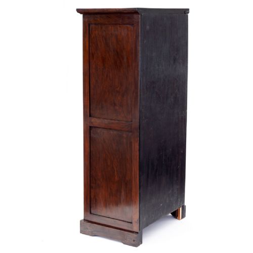 FLIGHT OF 12 WALNUT DRAWERS WITH SCALLOPED BRASS HANDLES - ADDITIONAL PHOTO 4