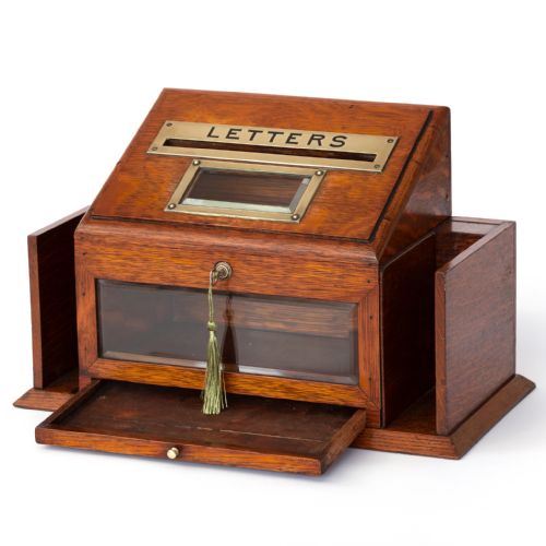 GOLDEN OAK BRASS MOUNTED HOTEL OR COUNTRY HOUSE LETTERBOX - ADDITIONAL PHOTO 2