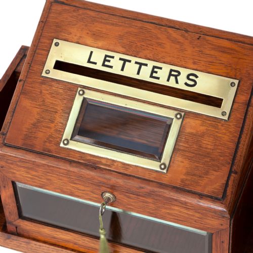 GOLDEN OAK BRASS MOUNTED HOTEL OR COUNTRY HOUSE LETTERBOX - ADDITIONAL PHOTO 3