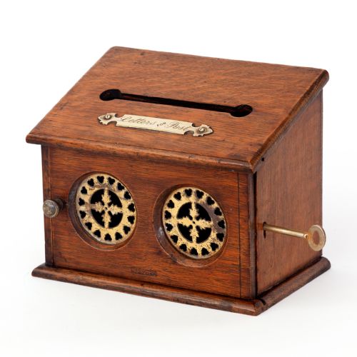 SUPER QUALITY BRASS MOUNTED OAK POST BOX - ADDITIONAL PHOTO 2
