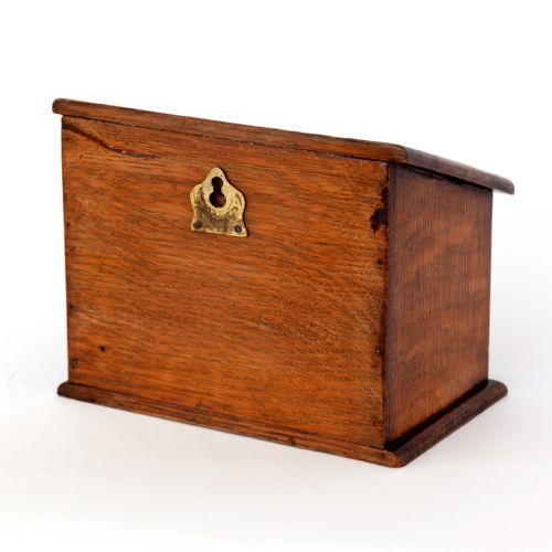 SUPER QUALITY BRASS MOUNTED OAK POST BOX - ADDITIONAL PHOTO 3