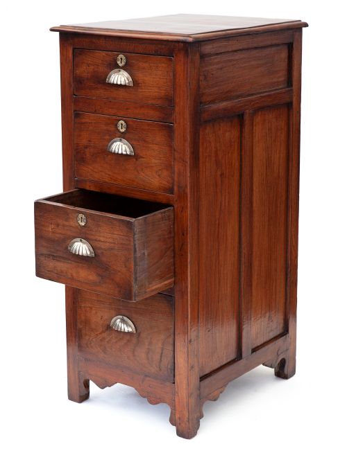 POLISHED WALNUT SHOP CHEST WITH FOUR GRADUATED DRAWERS - ADDITIONAL PHOTO 1