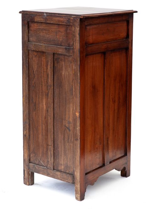 POLISHED WALNUT SHOP CHEST WITH FOUR GRADUATED DRAWERS - ADDITIONAL PHOTO 2