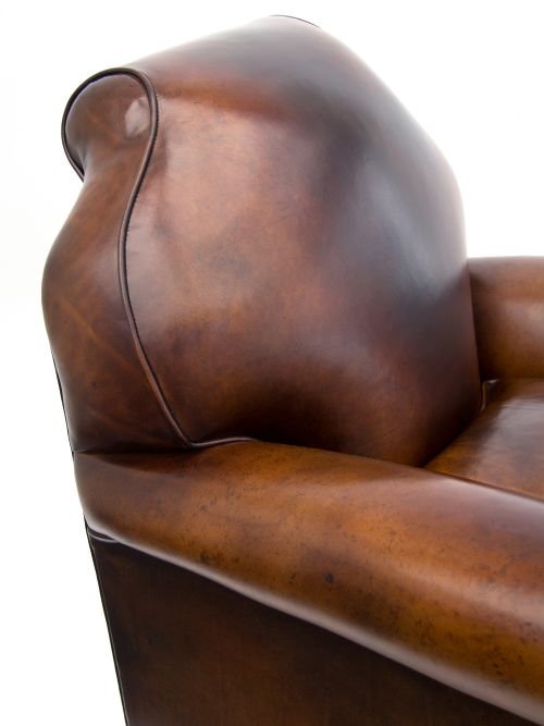 SUPERB PAIR OF LARGE LEATHER CLUB CHAIRS - ADDITIONAL PHOTO 6