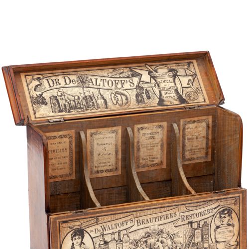 EXTRAORDINARY POLISHED WOOD APOTHECARYS DISPLAY BOX - ADDITIONAL PHOTO 3