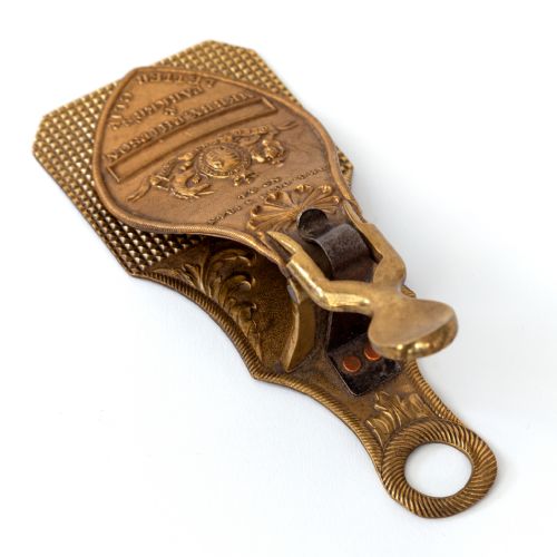 CAST BRASS DESK TOP OR WALL HANGING SPRUNG LETTER CLIP - ADDITIONAL PHOTO 3