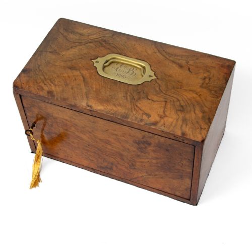 RARE BURR WALNUT LOCKING GENTLEMANS CIGAR AND TOBACCO CABINET - ADDITIONAL PHOTO 4