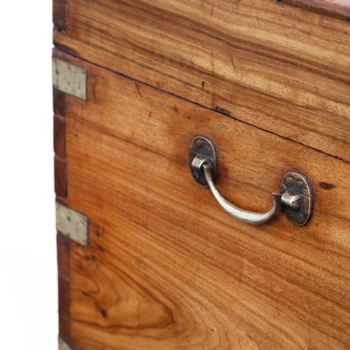 SUPER QUALITY CAMPHOR CHEST WITH ORIGINAL BRASS HARDWARE - ADDITIONAL PHOTO 4