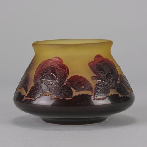 20TH CENTURY CAMEO GLASS VASE ENTITLED FLORAL BOWL BY PAUL NICOLAS - ADDITIONAL PHOTO 4