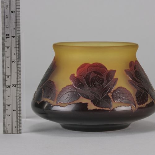 20TH CENTURY CAMEO GLASS VASE ENTITLED FLORAL BOWL BY PAUL NICOLAS - ADDITIONAL PHOTO 13