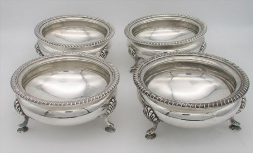 Unusual Set of 4 Large Silver Plated Bowls  - Diameter 14.5cm