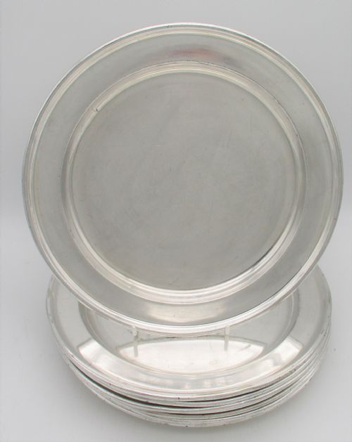 A Set of 8 Silver Plated Dinner Plates C1920