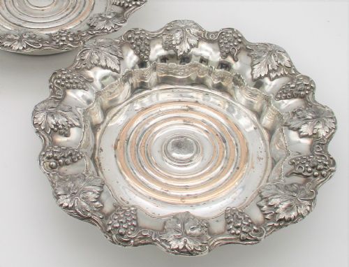 RARE LARGE PAIR OF OLD SHEFFIELD PLATED WINE BOTTLE COASTERS - ADDITIONAL PHOTO 2