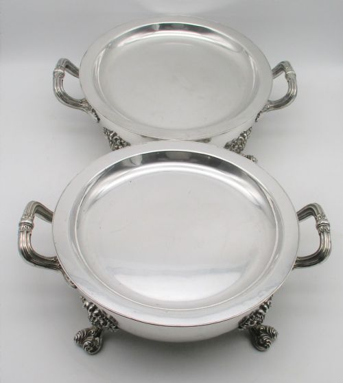 PAIR OF 19TH CENTURY SILVER PLATED WARMING DISHES BY DAN HOLY - ADDITIONAL PHOTO 2