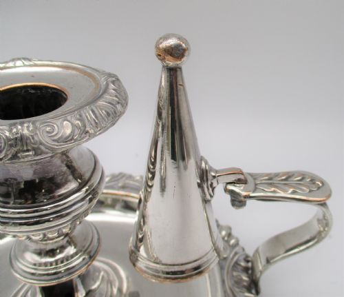 A FINE PAIR OF OLD SHEFFIELD PLATED CHAMBER CANDLESTICKS - ADDITIONAL PHOTO 3