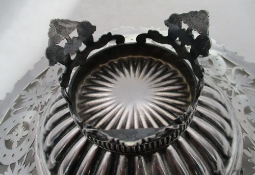 FINE 19TH CENTURY SILVER PLATED BASKET - ADDITIONAL PHOTO 6