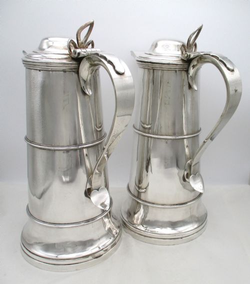 IMPRESSIVE PAIR OF MID 19TH CENTURY SILVER PLATED WINE FLAGONS EWERS - ADDITIONAL PHOTO 1
