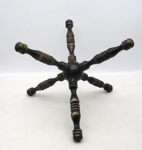 19TH CENTURY WOODEN FIRESIDE STAND FIRE CAT