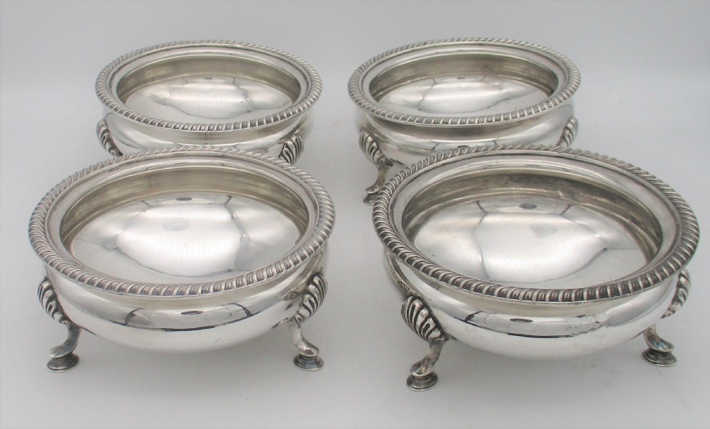 Unusual Set of 4 Large Silver Plated Bowls  - Diameter 14.5cm