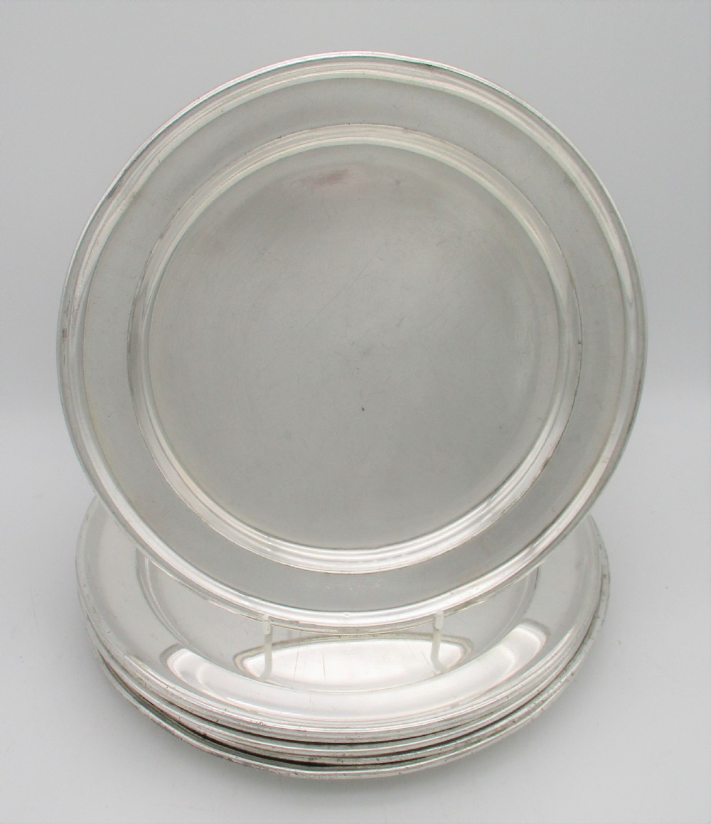 A Rare Set of 6 Silver Plated Dinner Plates by Elkington c1920 View II
