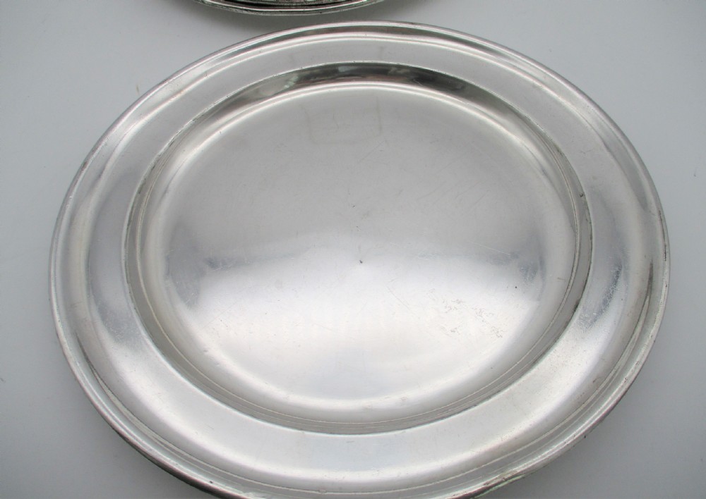 A Rare Set of 6 Silver Plated Dinner Plates by Elkington c1920 View III