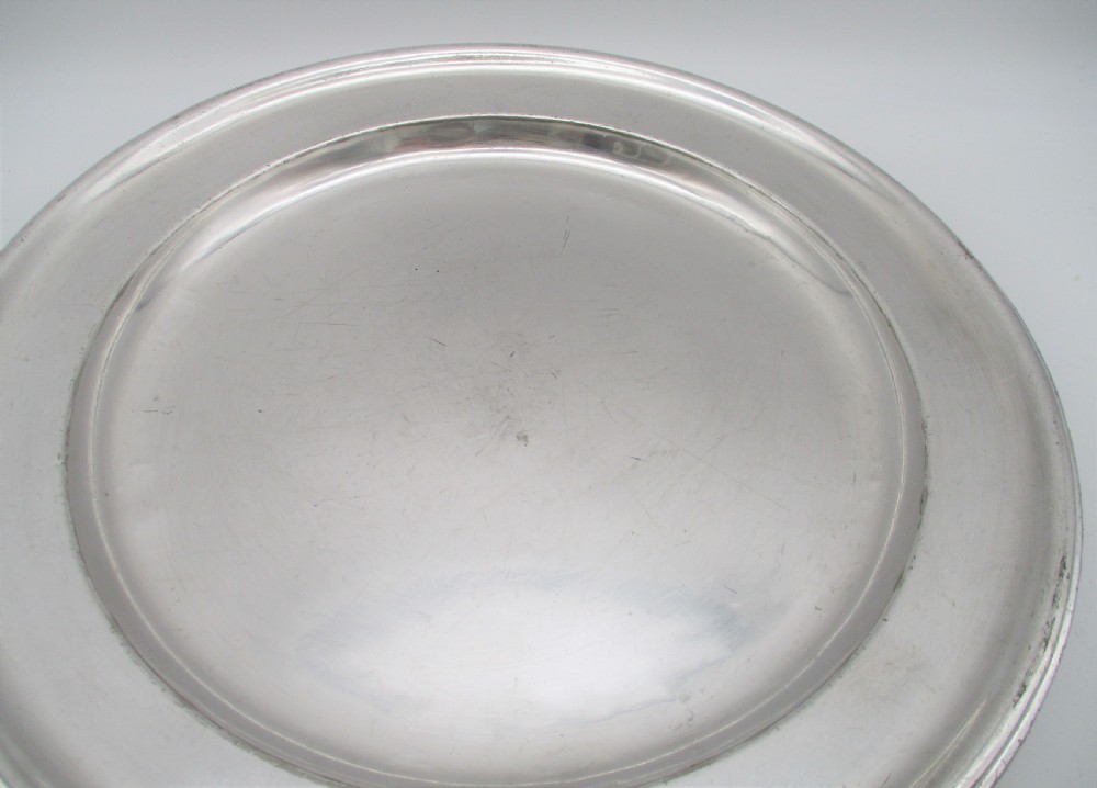 A Rare Set of 6 Silver Plated Dinner Plates by Elkington c1920 View VI