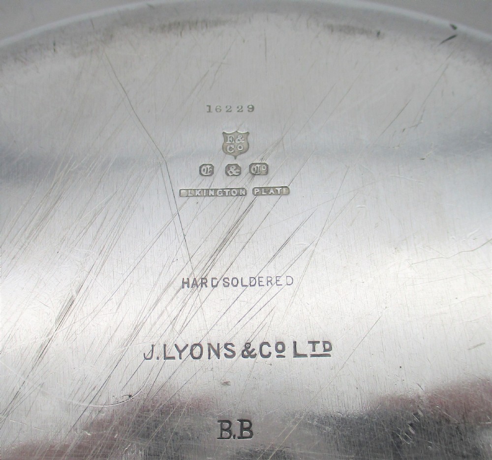 A Set of 8 Silver Plated Dinner Plates c1920 View XII