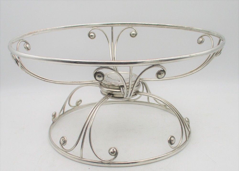 A Fine 19th Century Old Sheffield Plated Revolving Dish Ring