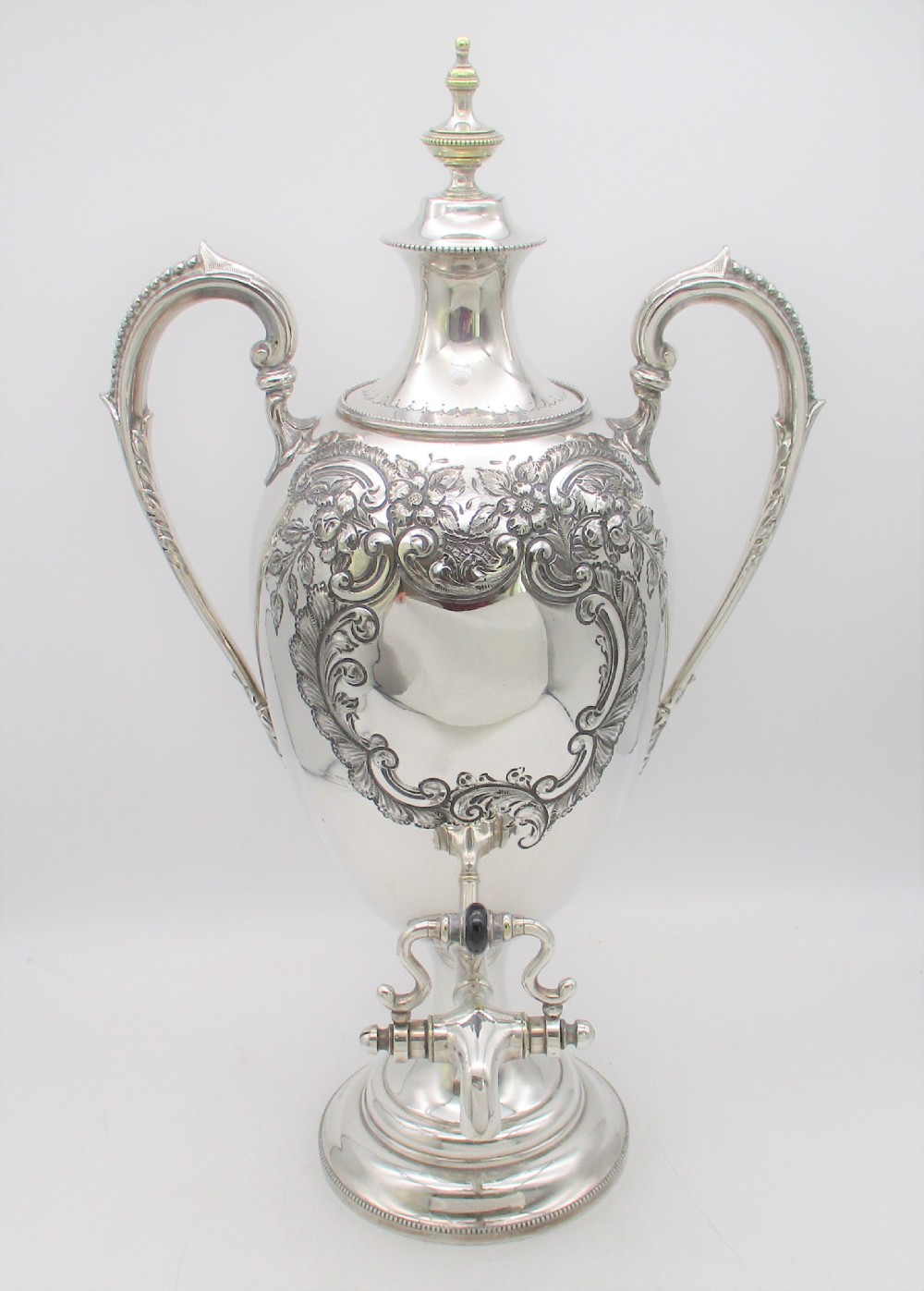 Fine Silver Plated Tea Urn by Willis & Sons c1890-1918