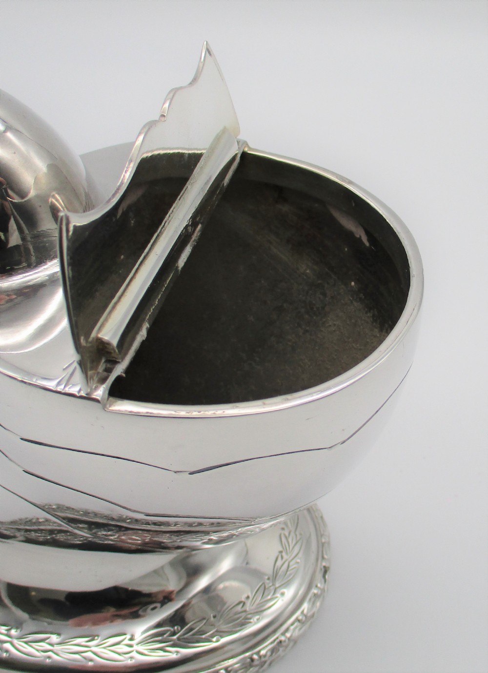Late 19th Century Silver Plated Spoon Warmer - Nautilus Shell - Atkin Bros View VII