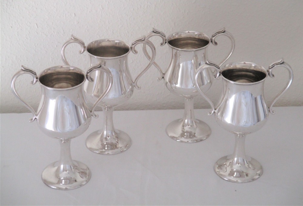 A Large Silver Plated Flagon & 4 Goblets / Loving Cups View II
