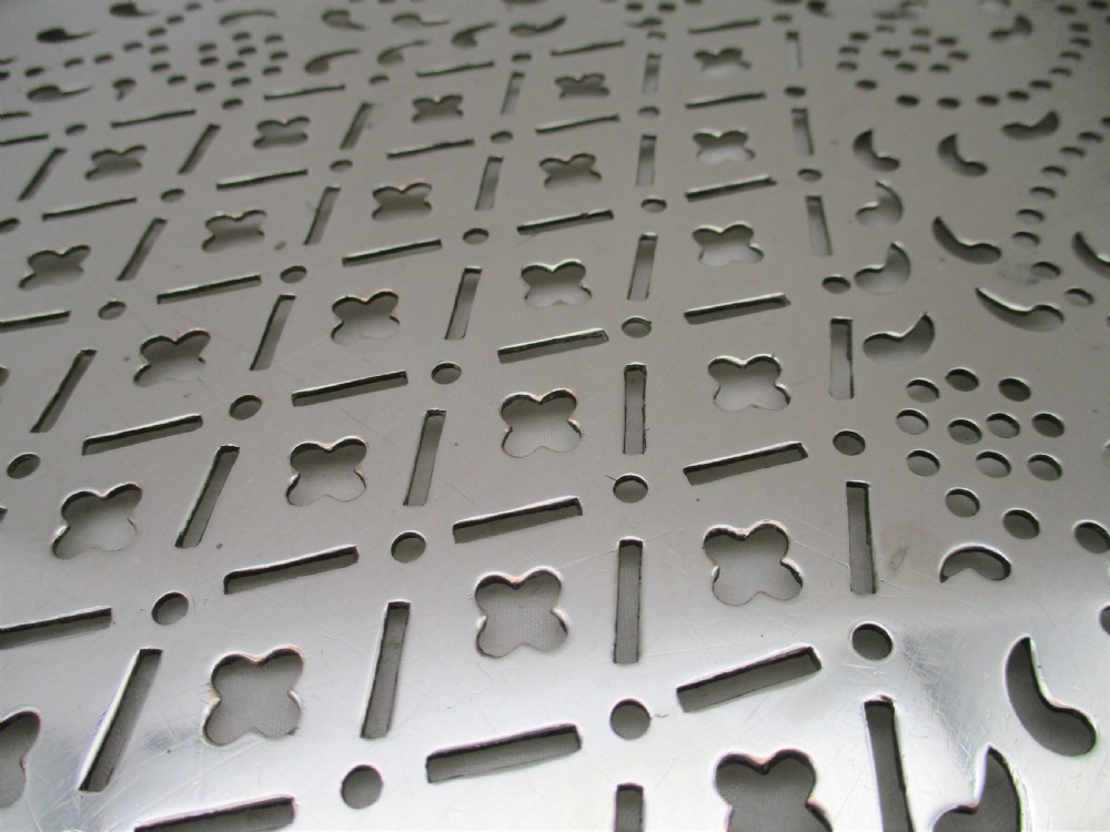 Good Small Old Sheffield Plated Mazarine / Draining Plate View IV