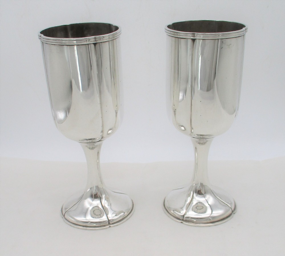 Late 19th Century Silver Plated Flagon & Goblets View IX