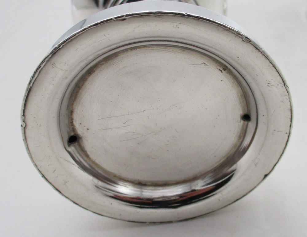 Fine 19th Century Boxed Silver Plated Communion Set View XIV