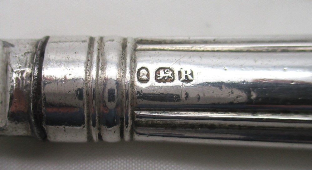 Set of 12 Silver Handled Dessert Knives 1812 - Moses Brent View V