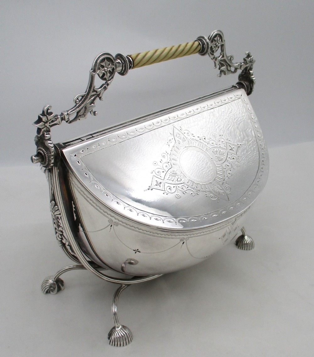 Fine Silver Plated Biscuit Box by Roberts & Belk 1879 View III