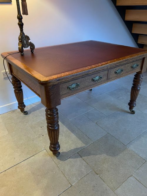 OAK WRITING TABLE - ADDITIONAL PHOTO 4