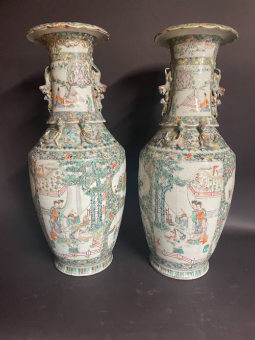 PAIR OF CHINESE VASES